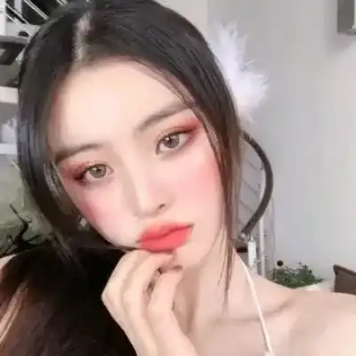 苍傲玉